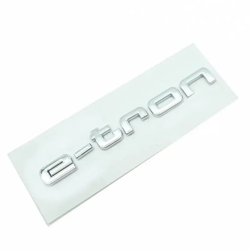 Audi Monogramme E-tron NOIR MAT/BRILLANT/ARGENT